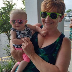 Meet your Posher, Laurie